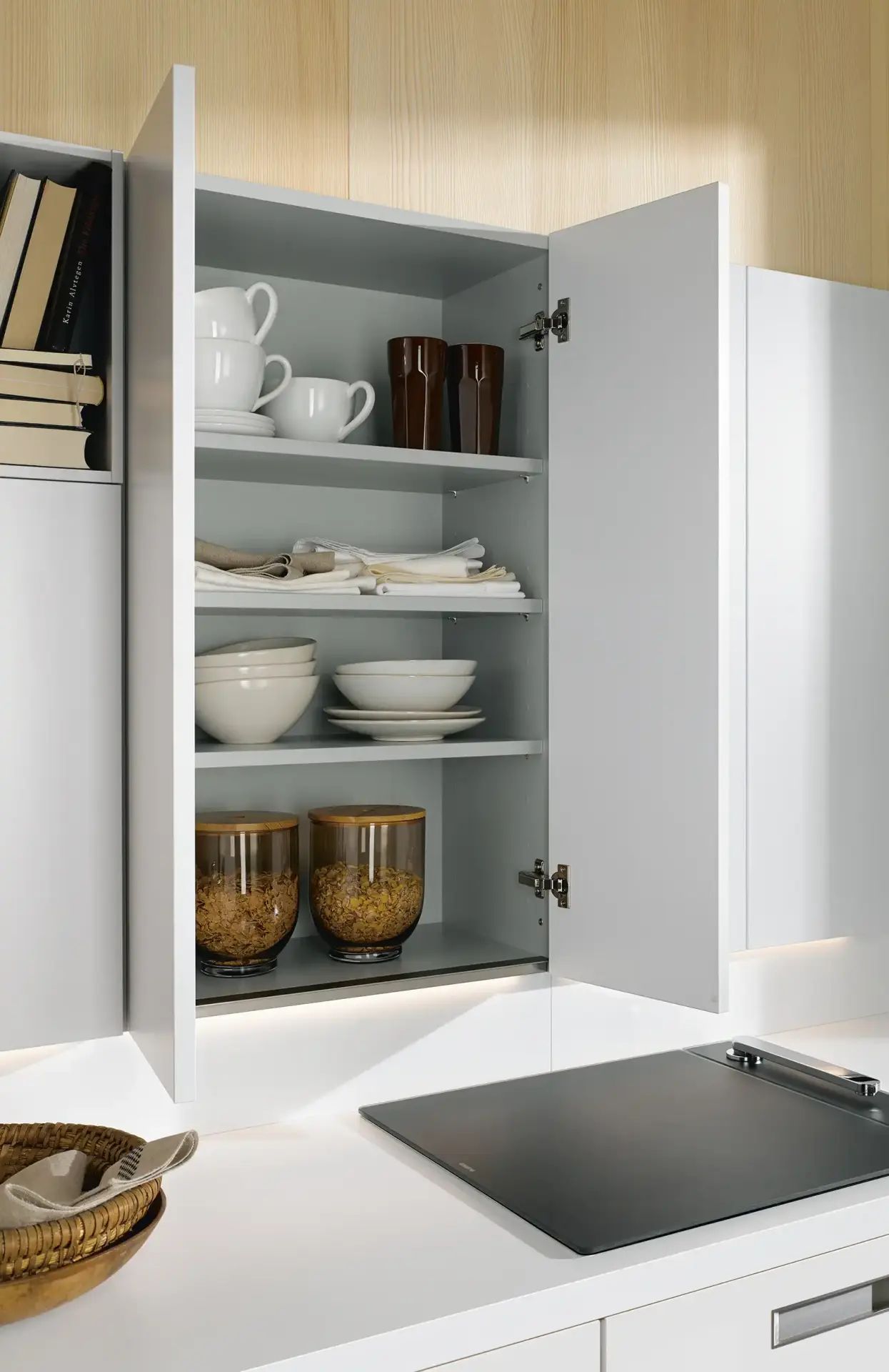 Forma keuken met marmeren werkblad en rookglas