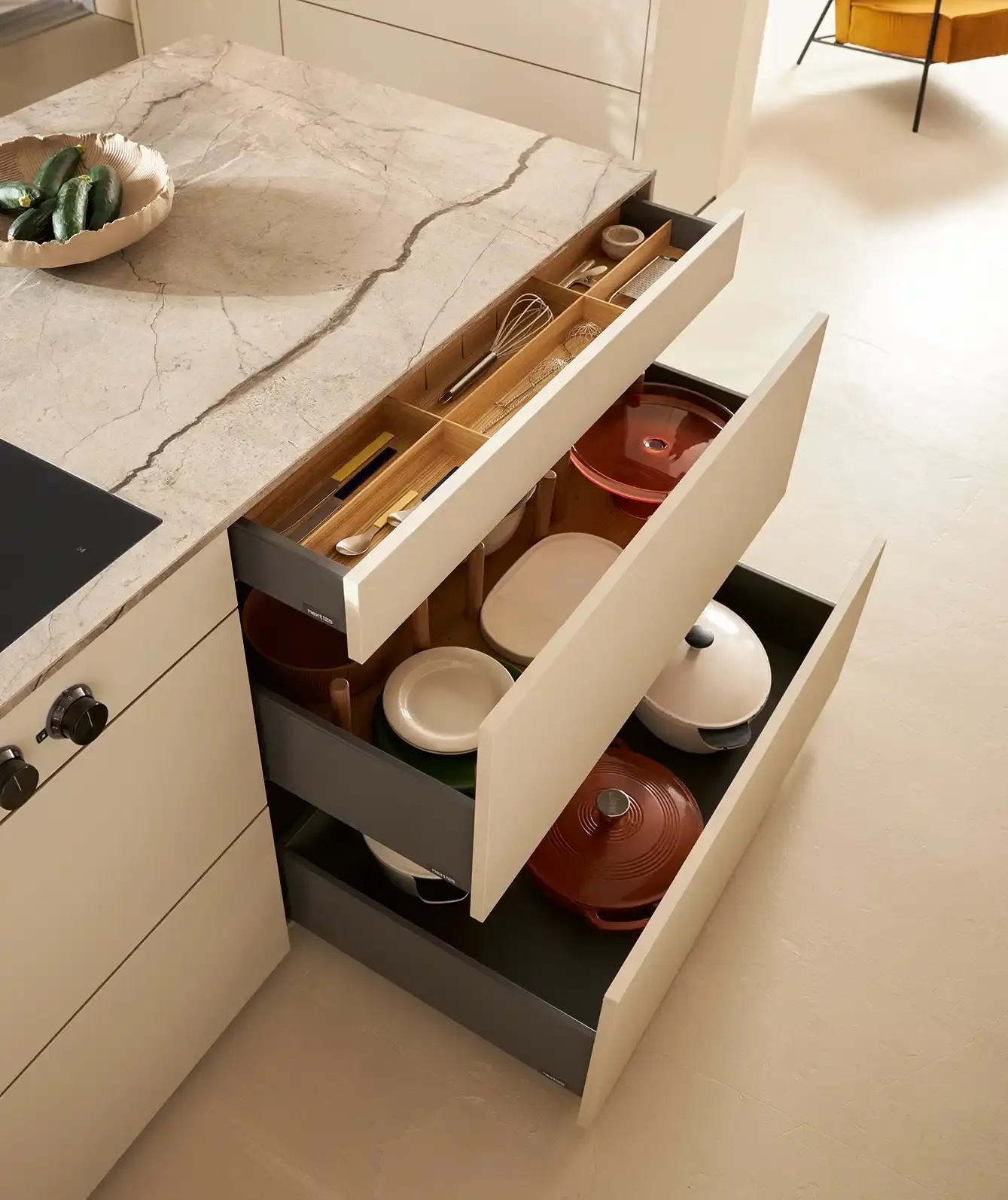 Ronde bijzettafel in keuken