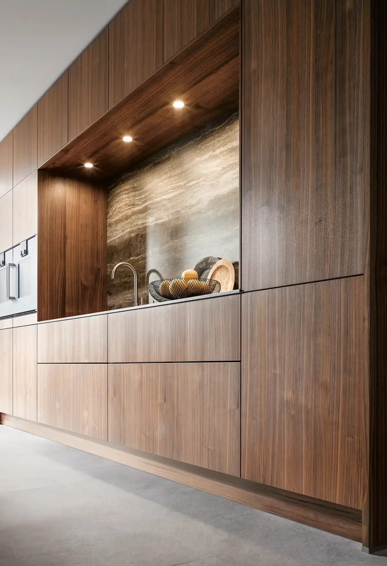 Keukenverlichting onder open plank