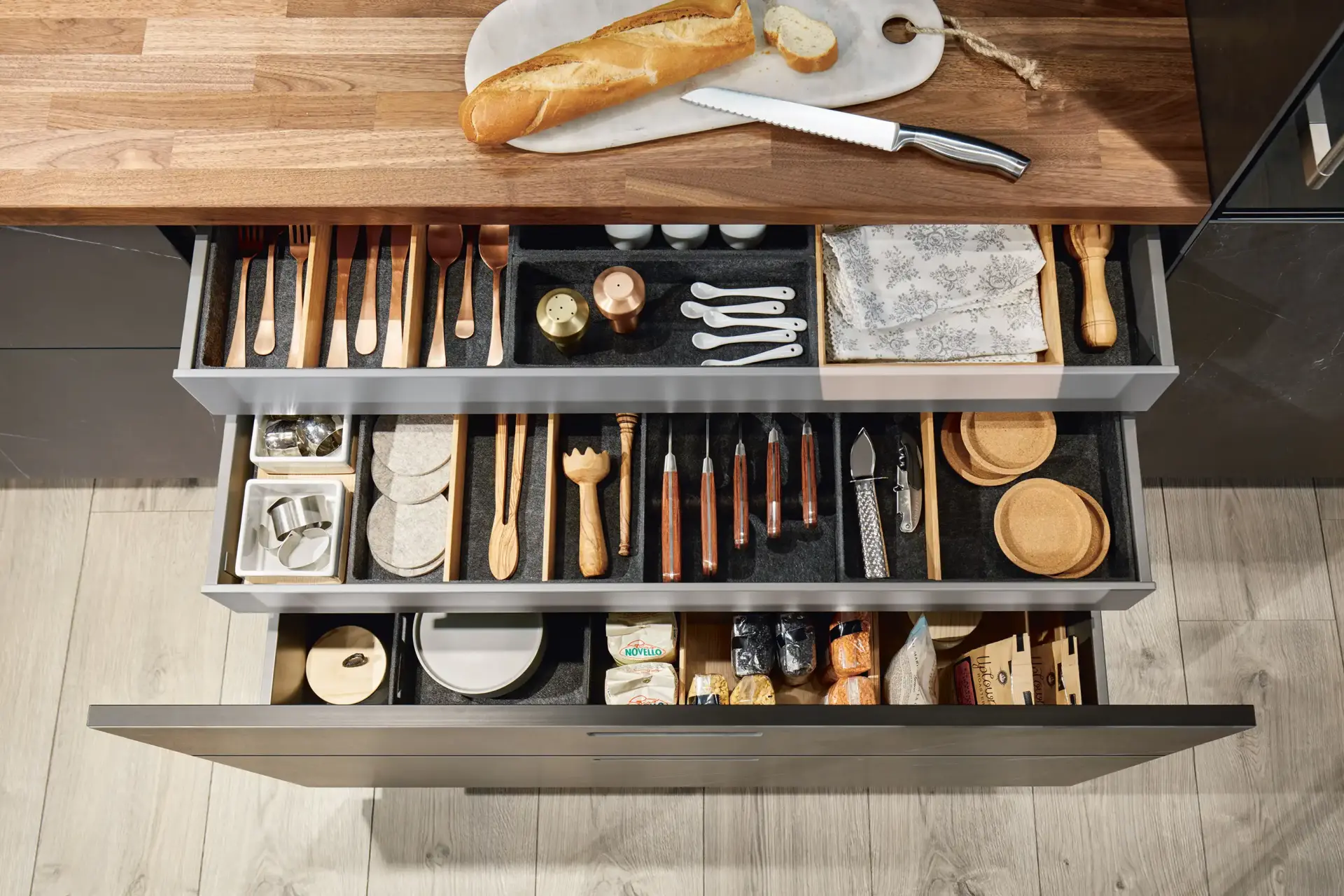 Ronde bijzettafel in keuken